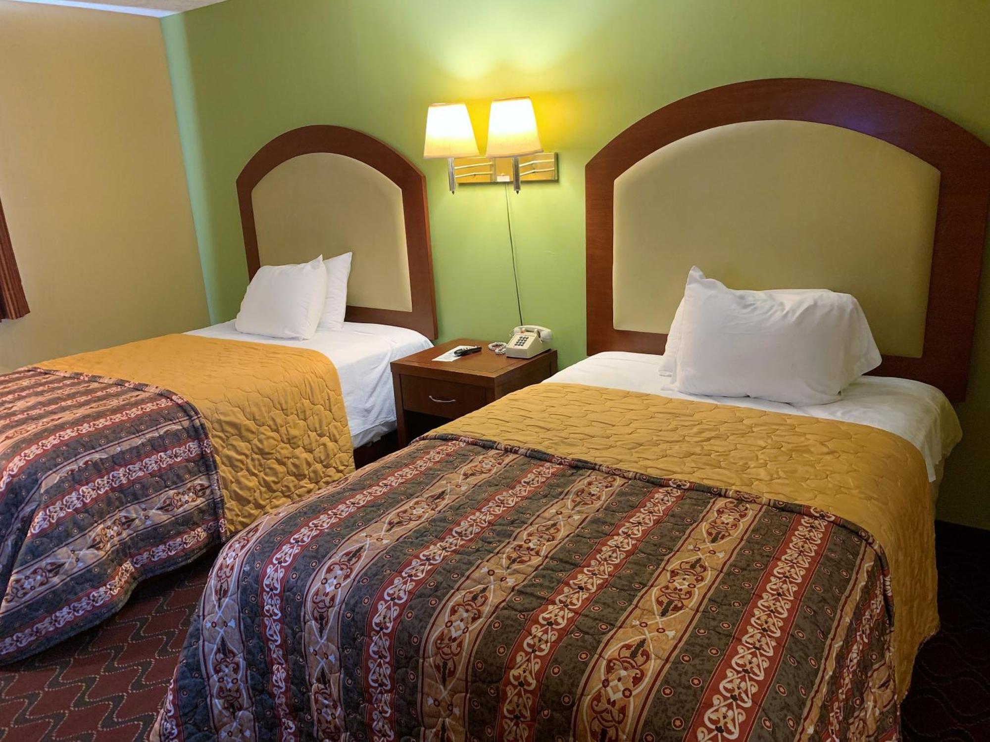 Patriot Inn Spencer Екстер'єр фото